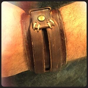 Men’s leather bracelet